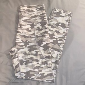 Aerie camo leggings